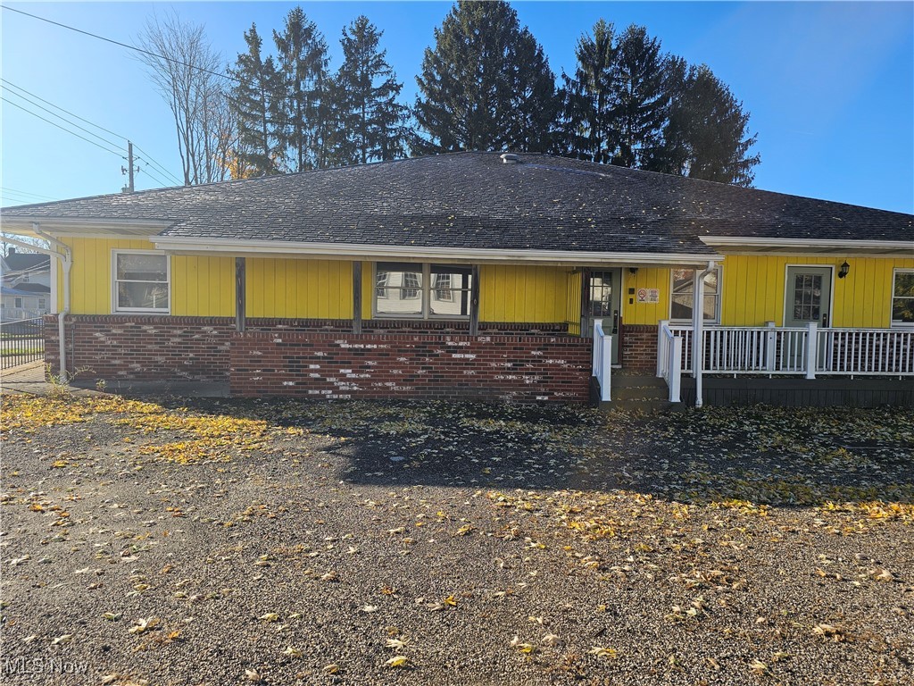 14966 Thompson Avenue Middlefield OH 44062