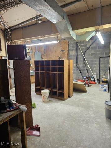 14966 Thompson Avenue Middlefield OH 44062