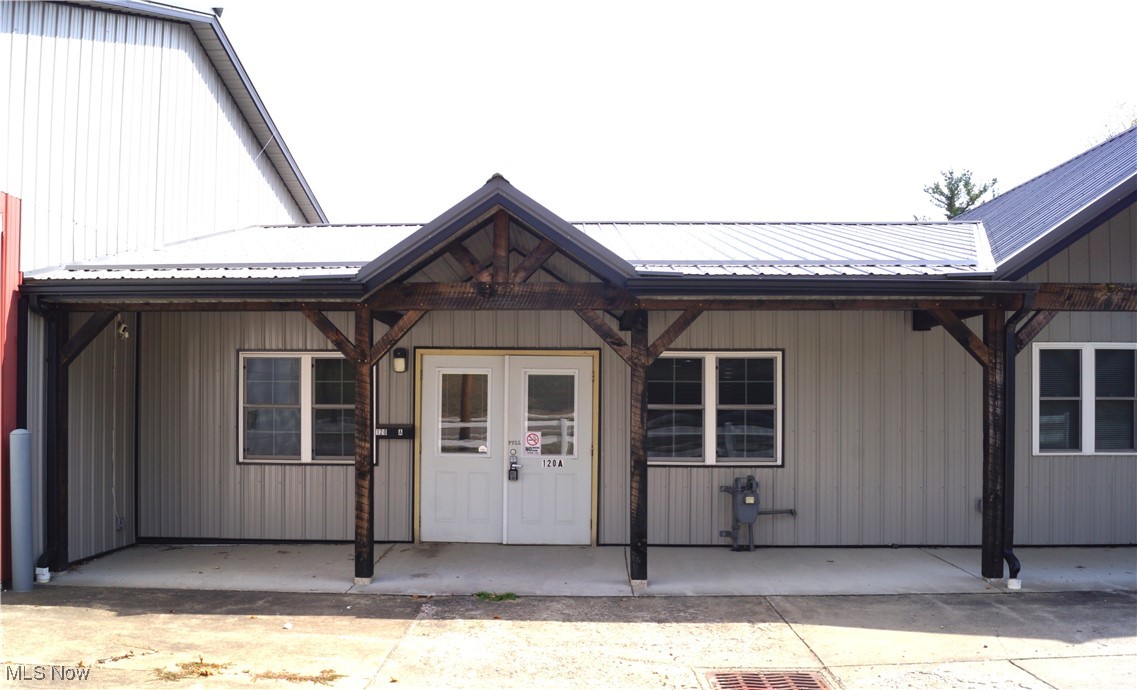 120 Scio Road SE Carrollton OH 44615