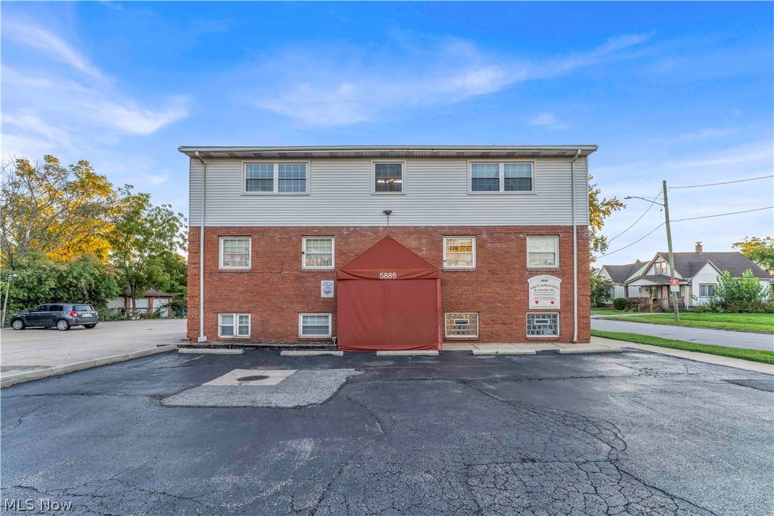 5885 State Road Parma OH 44134