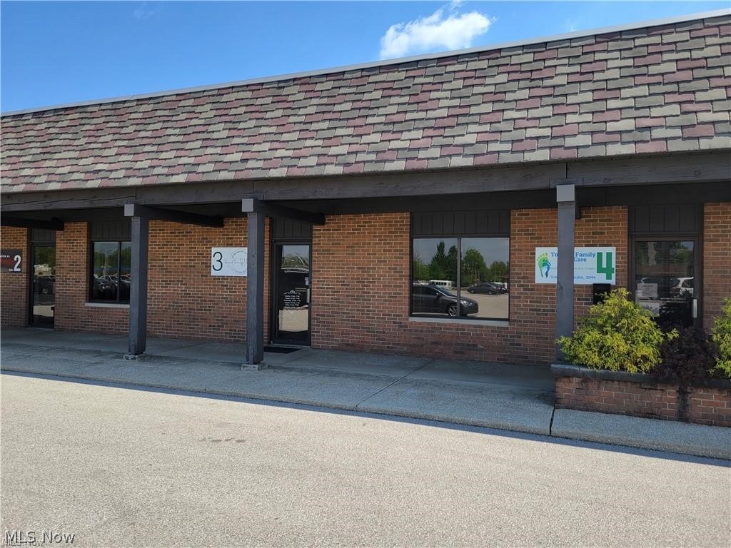 105 5th Street SE Barberton OH 44203