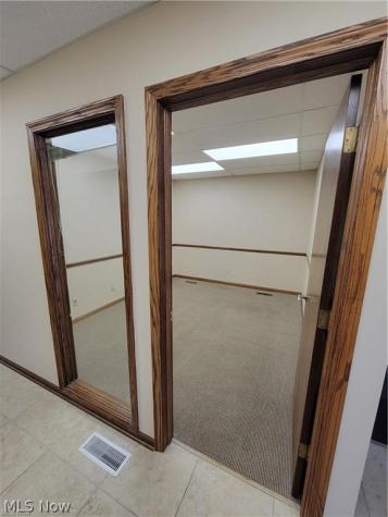 105 5th Street SE Barberton OH 44203