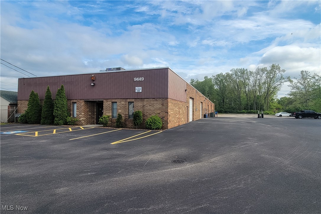 9501 Brookpark Road Parma OH 44129