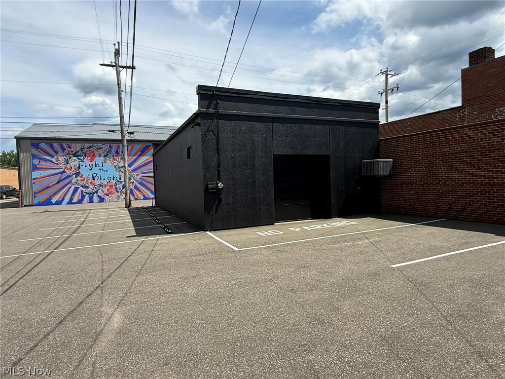 146 Ashwood Lane NW New Philadelphia OH 44663