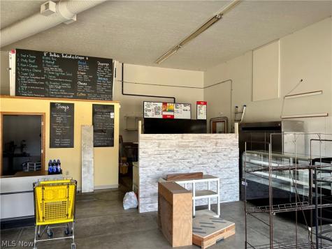 7845 E Lincoln Way Apple Creek OH 44606