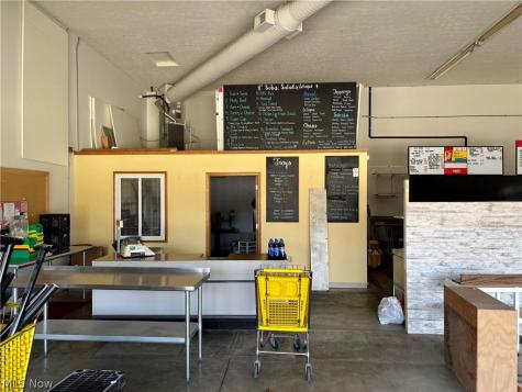 7845 E Lincoln Way Apple Creek OH 44606