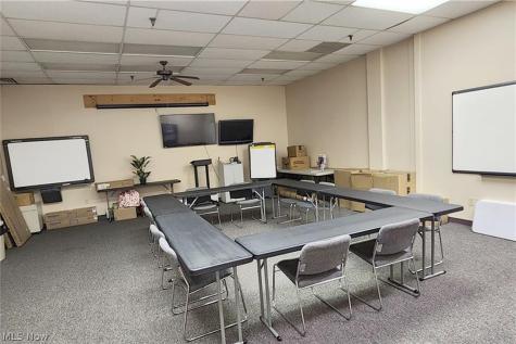 1260 Monroe Street NW New Philadelphia OH 44663