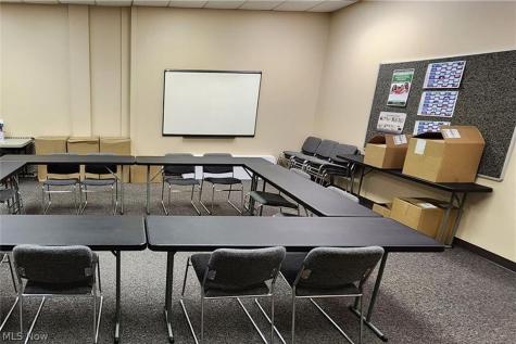 1260 Monroe Street NW New Philadelphia OH 44663