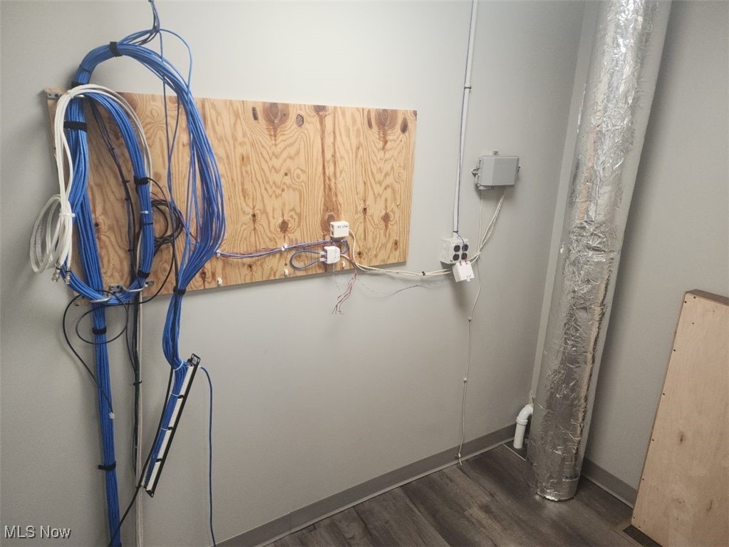 202 E 3rd Street Uhrichsville OH 44683