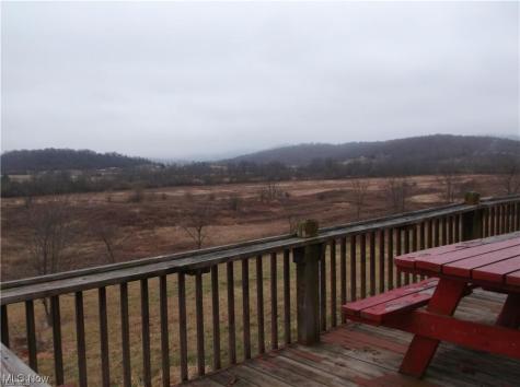 19510 Leatherwood Road Salesville OH 43778