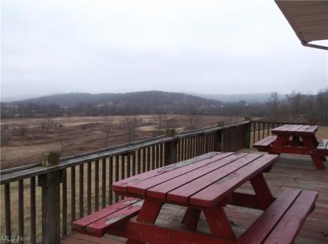 19510 Leatherwood Road Salesville OH 43778