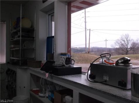 19510 Leatherwood Road Salesville OH 43778