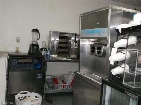 19510 Leatherwood Road Salesville OH 43778