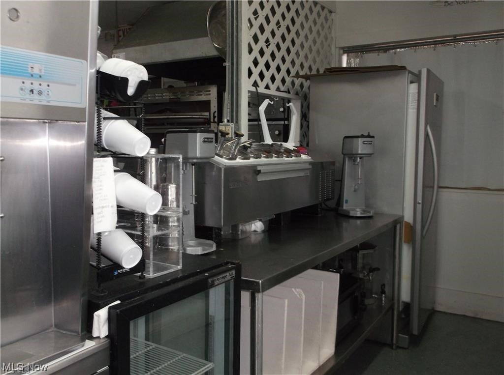 19510 Leatherwood Road Salesville OH 43778