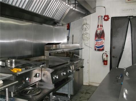 19510 Leatherwood Road Salesville OH 43778