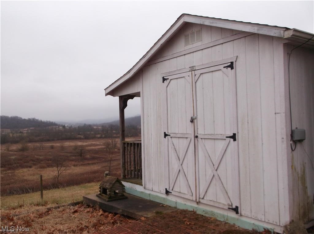 19510 Leatherwood Road Salesville OH 43778