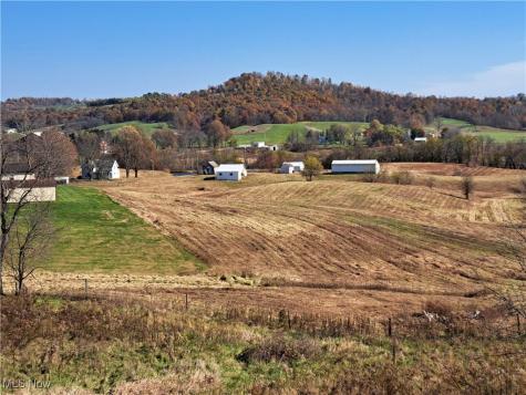 19510 Leatherwood Road Salesville OH 43778