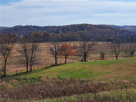 19510 Leatherwood Road Salesville OH 43778