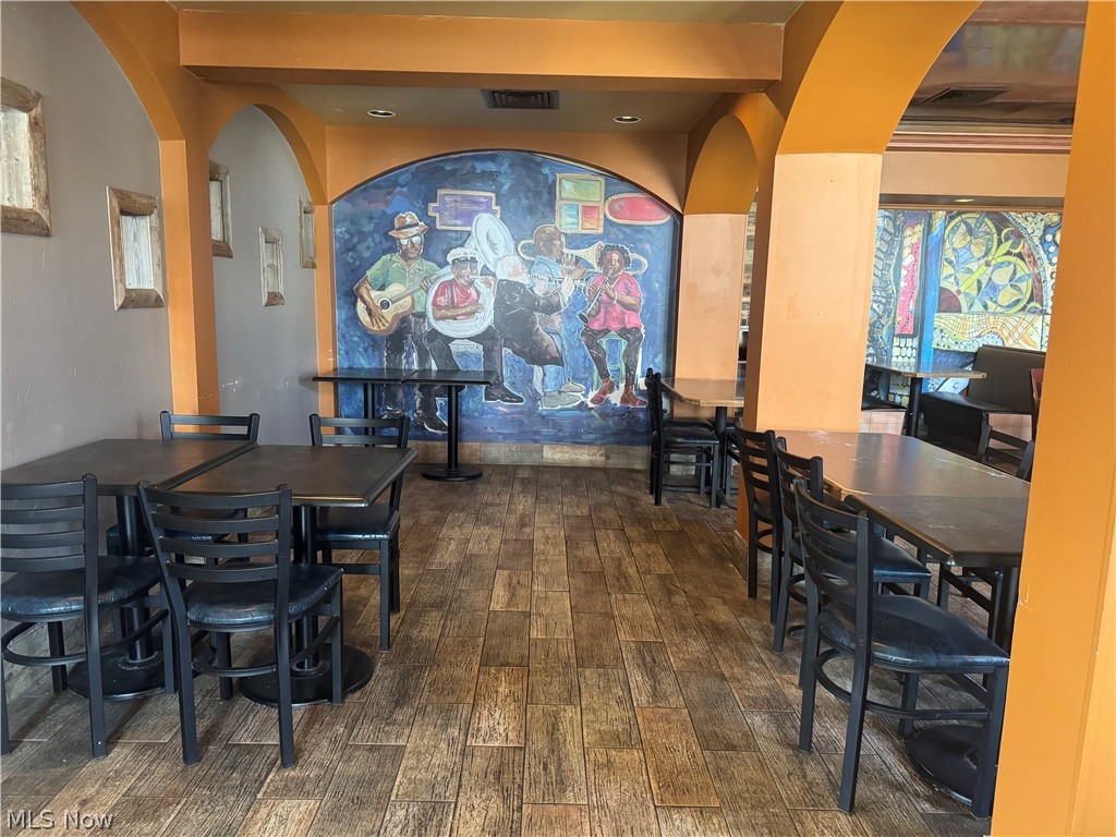 1244 Weathervane Lane Akron OH 44313