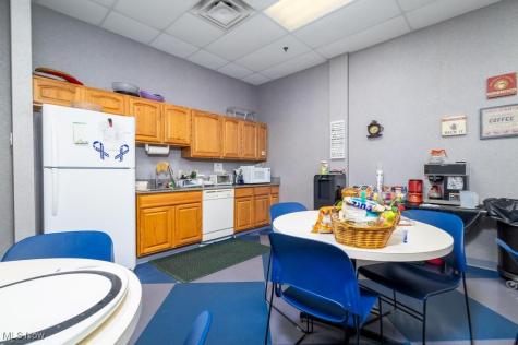 1260 Monroe Street NW New Philadelphia OH 44663