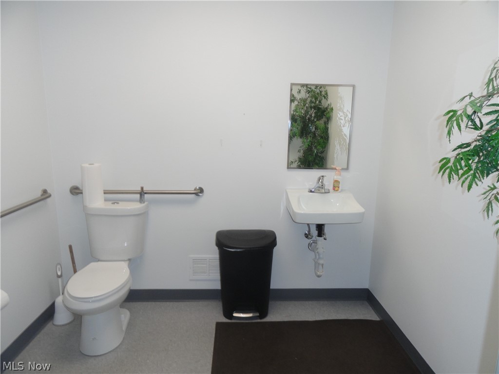 14354 Pearl Road Strongsville OH 44136