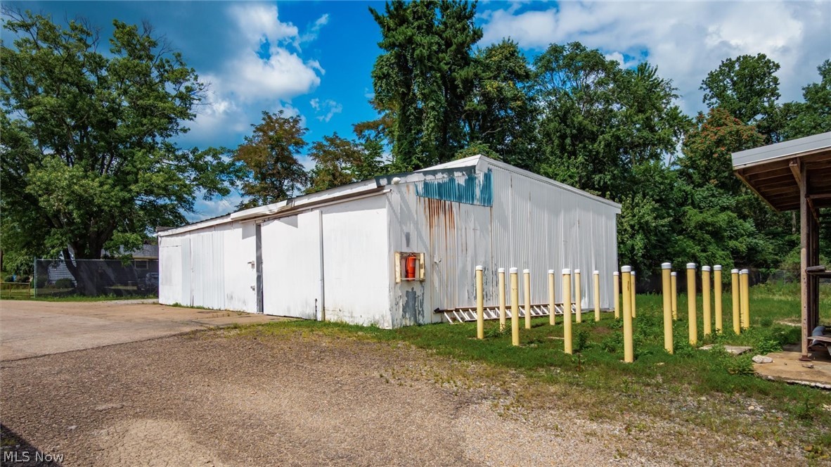1950 East Pike Zanesville OH 43701