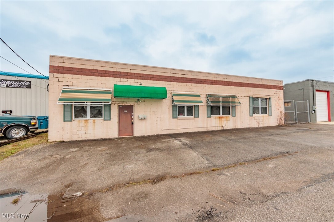 160 Eady Court Elyria OH 44035