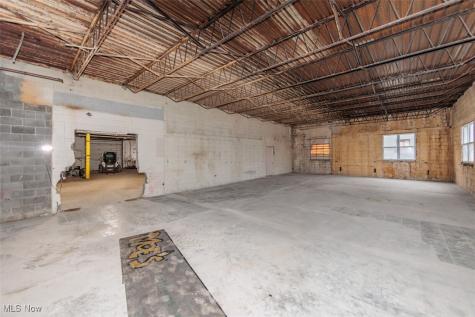 160 Eady Court Elyria OH 44035