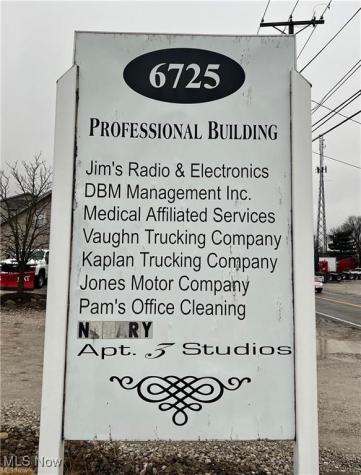 6725 Promway Avenue NW North Canton OH 44720