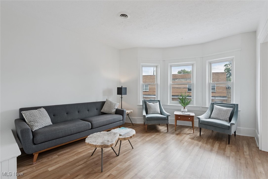 5808 Detroit Avenue Cleveland OH 44102