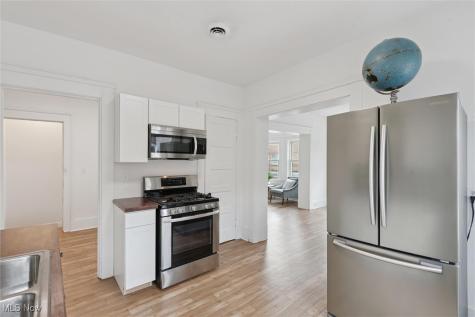 5808 Detroit Avenue Cleveland OH 44102