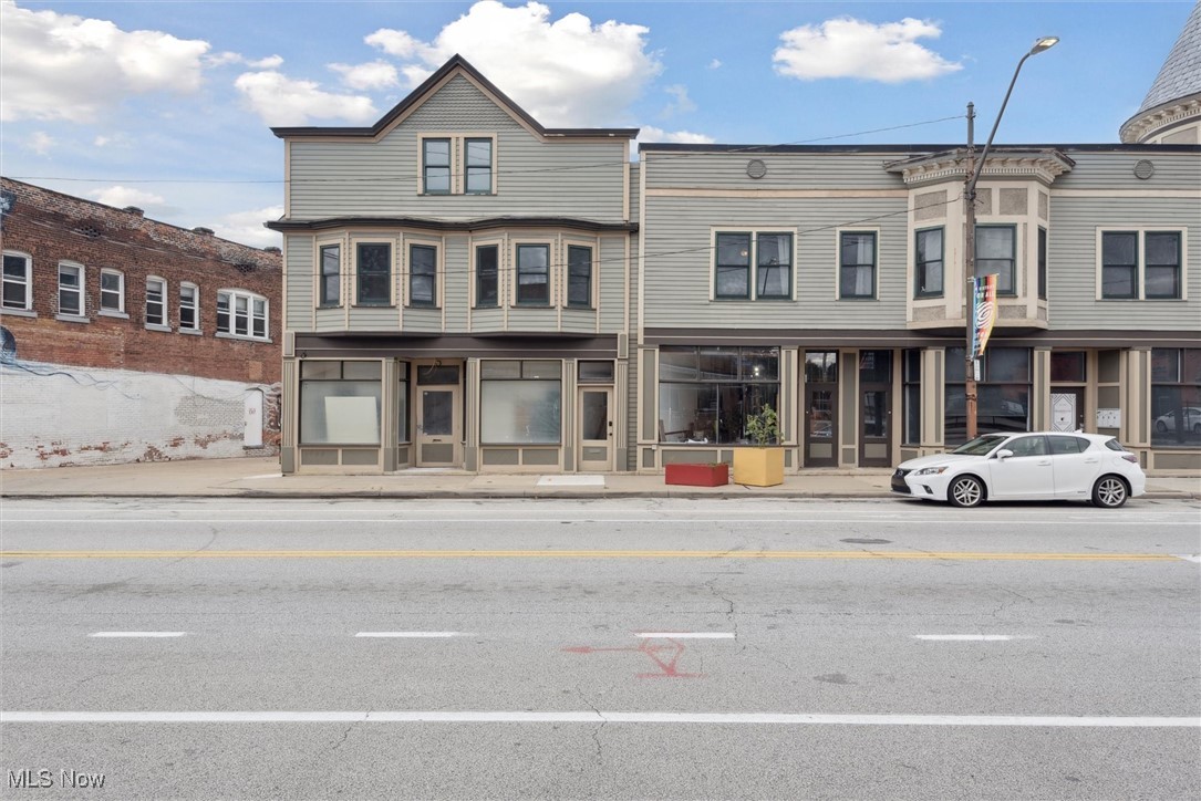 5808 Detroit Avenue Cleveland OH 44102