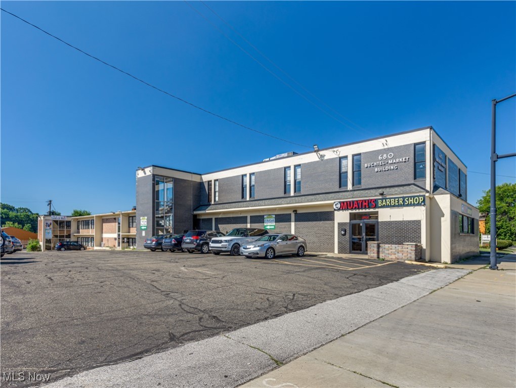 680 E Market Street Akron OH 44304