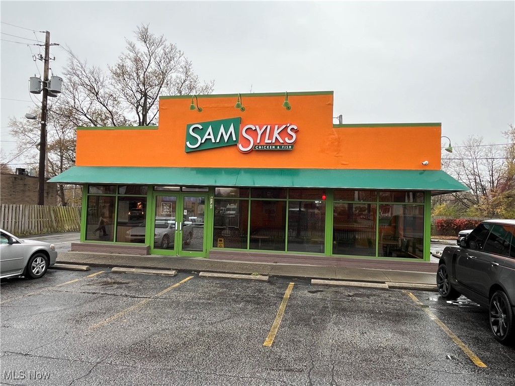 6140 Broadway Avenue Cleveland OH 44127