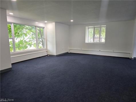 2475 N Taylor Road Cleveland Heights OH 44118