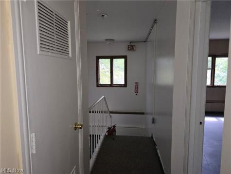 2475 N Taylor Road Cleveland Heights OH 44118