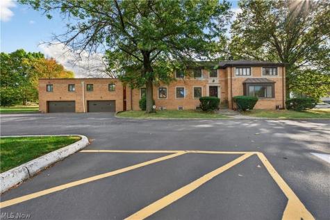 2475 N Taylor Road Cleveland Heights OH 44118