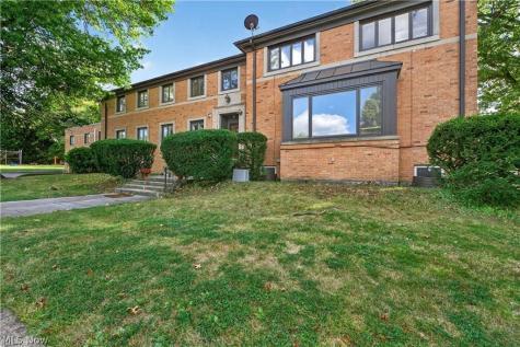 2475 N Taylor Road Cleveland Heights OH 44118