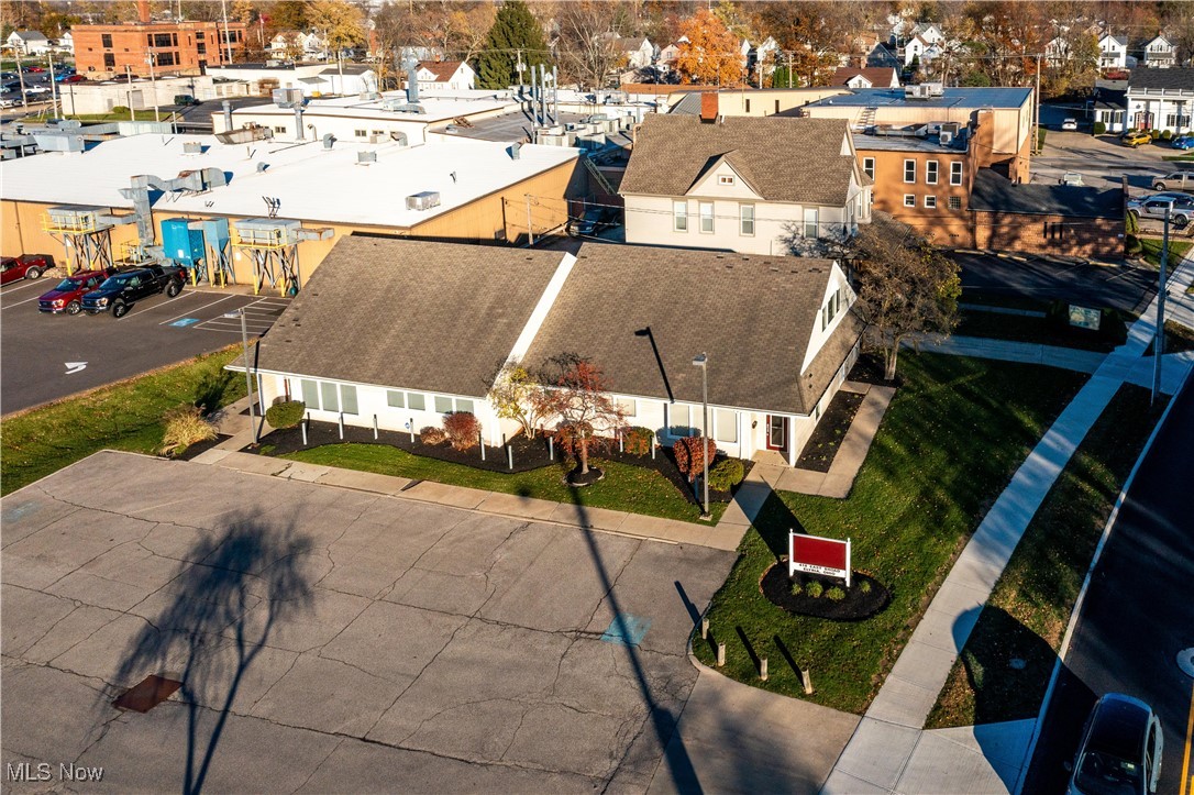 418 E Broad Street Elyria OH 44035