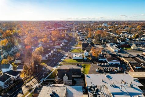 418 E Broad Street Elyria OH 44035