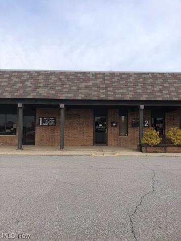 105 5th Street SE Barberton OH 44203