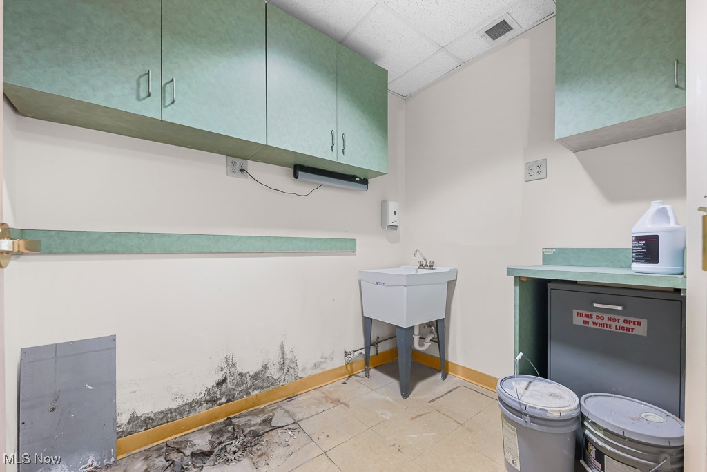 885 S Sawburg Avenue Alliance OH 44601