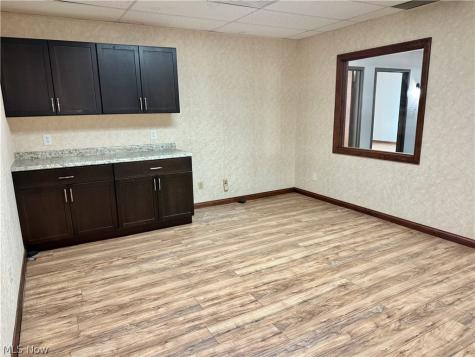 641 Lincoln Way W Massillon OH 44647
