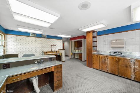531 E Smith Road Medina OH 44256
