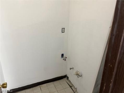 133 West Drive Lodi OH 44254