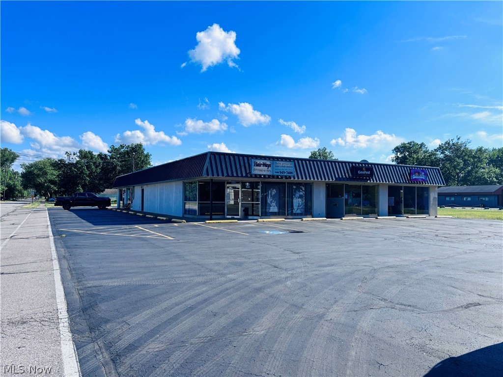 5380 E Lake Road Sheffield Lake OH 44054