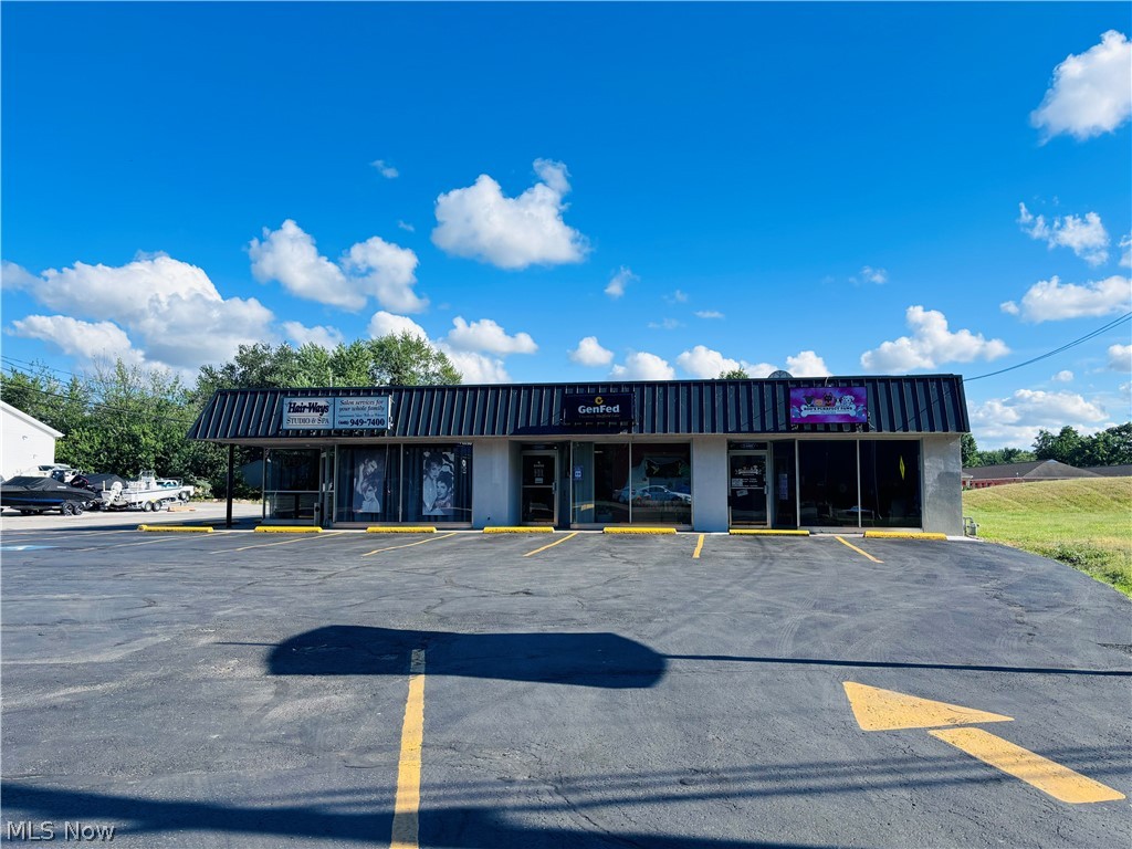 5380 E Lake Road Sheffield Lake OH 44054
