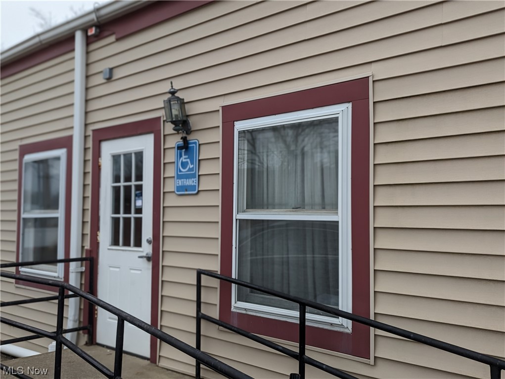 102 Cherry Avenue Chardon OH 44024