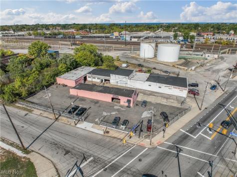 626 E 152nd Street Cleveland OH 44110