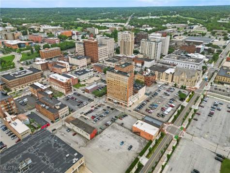 200-208 W Front Street Youngstown OH 44503